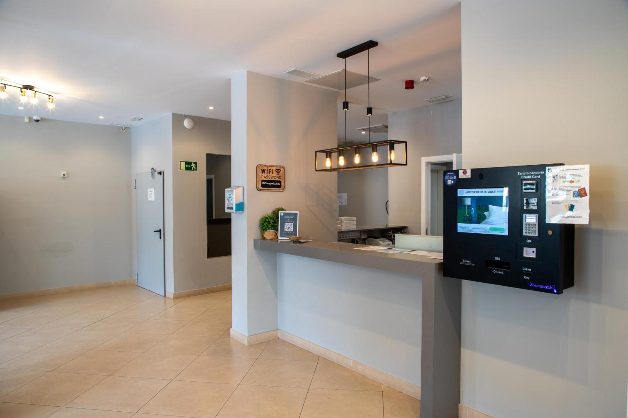 Apartamentos Comfort 卡里拉 外观 照片